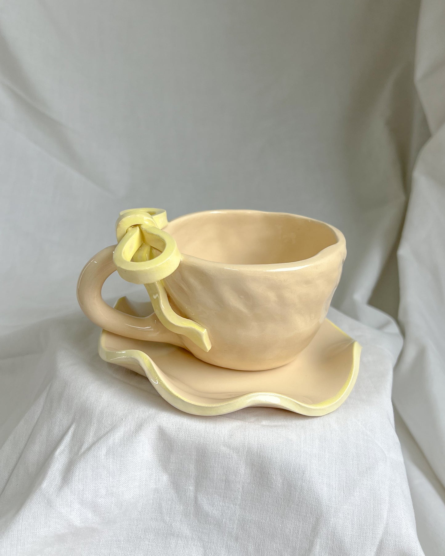 Ribbon II Cup M