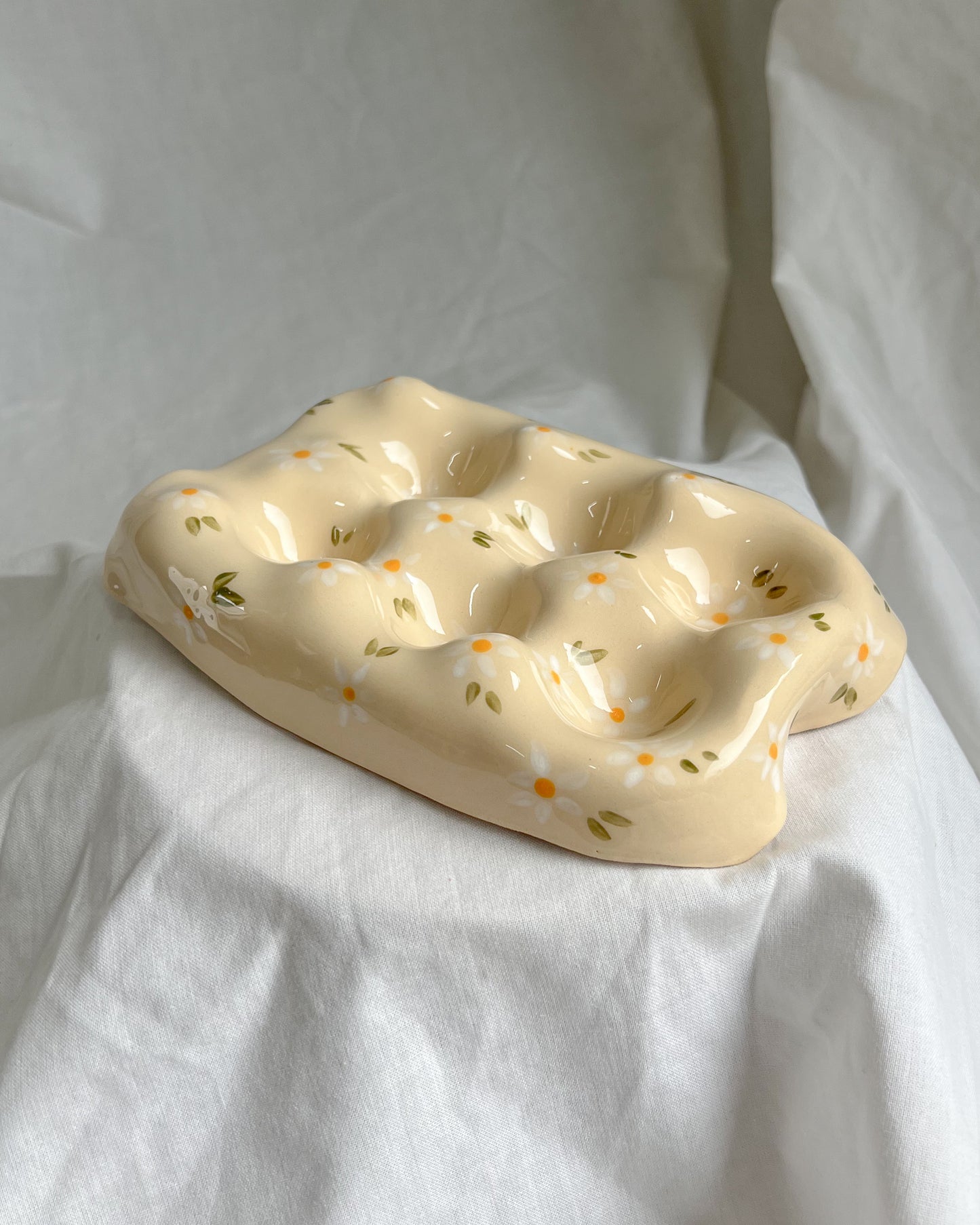 Daisy Egg’s Holder Outlet