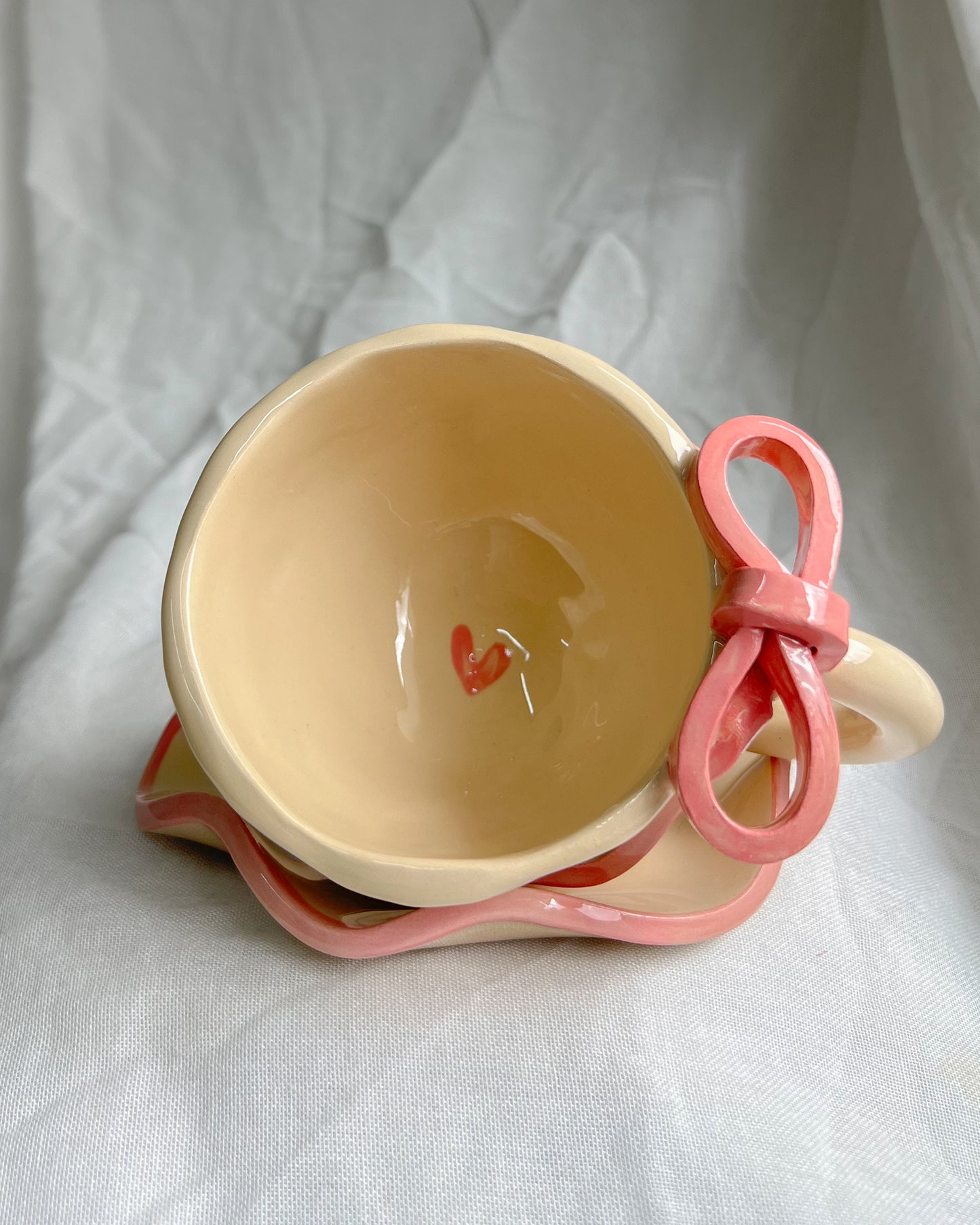 Ribbon III Cup M