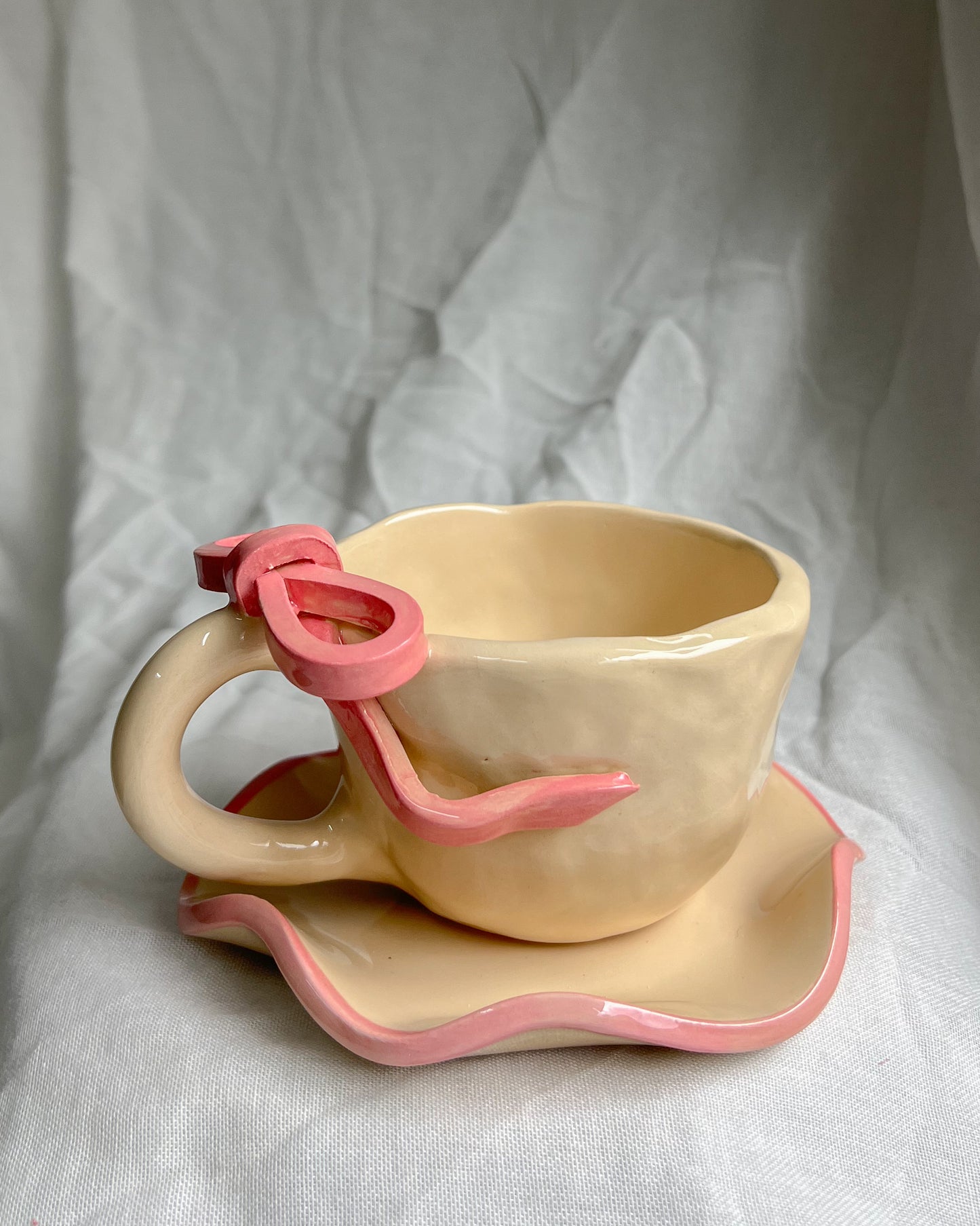 Ribbon III Cup M