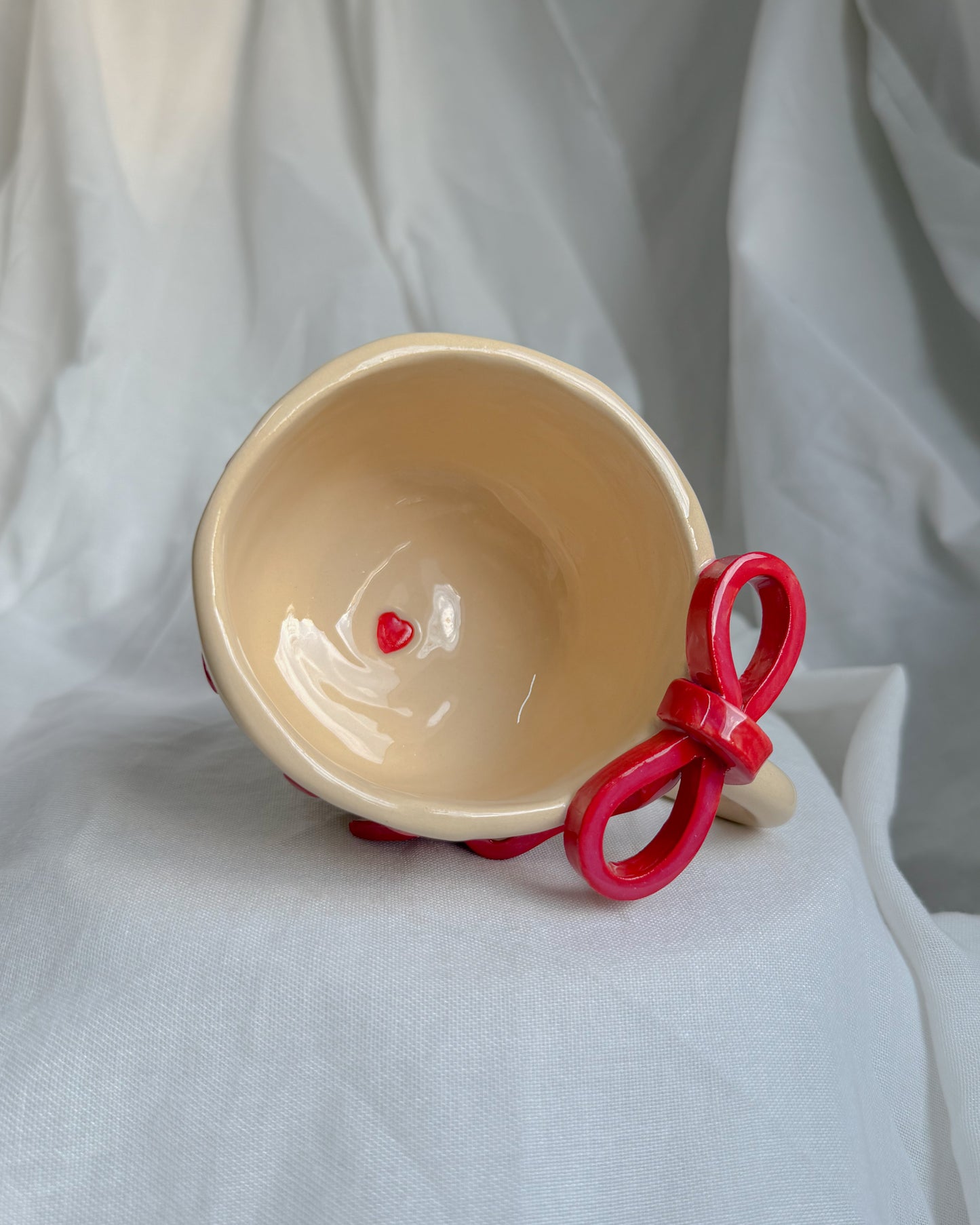 Ribbon Red Mug M