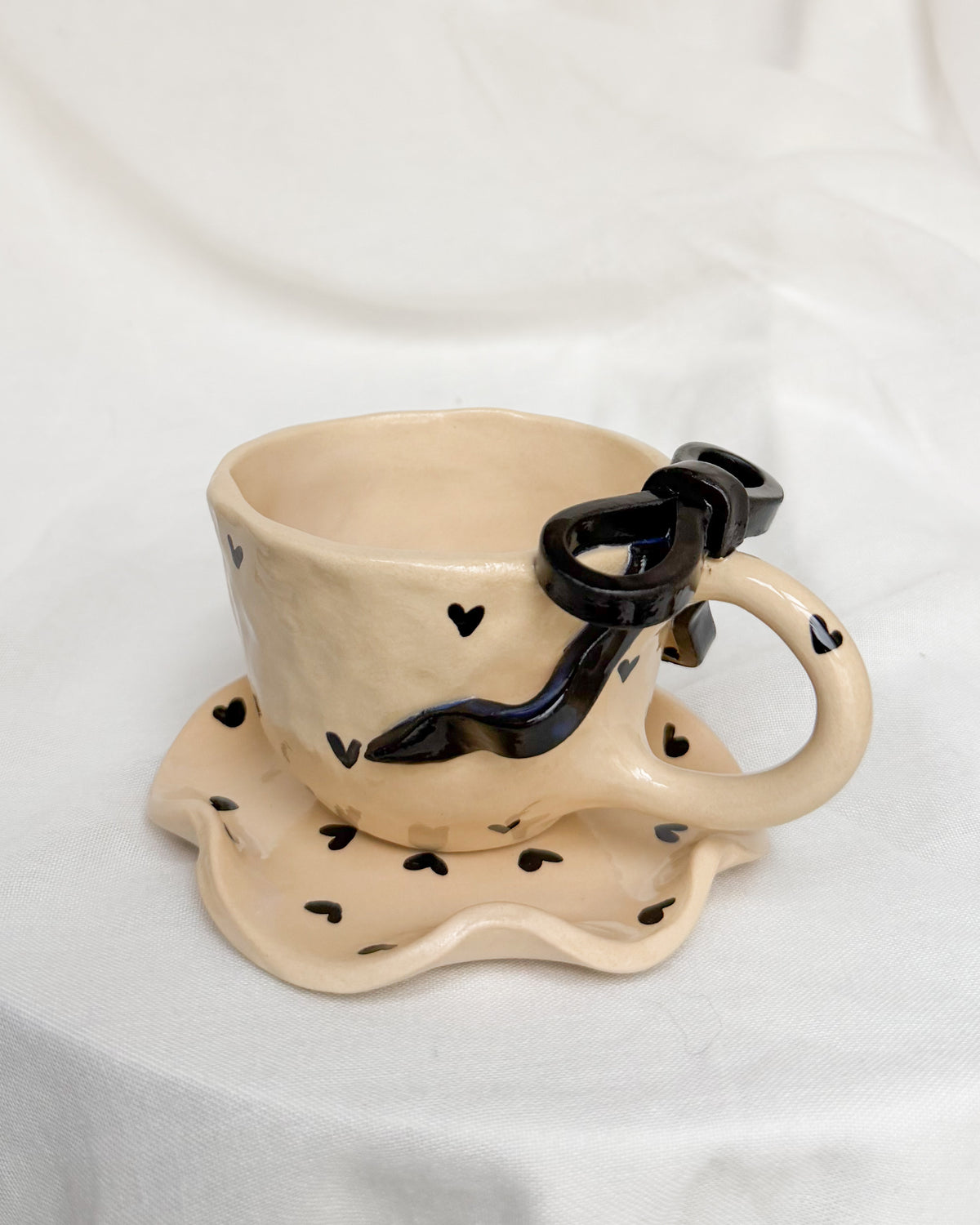 Ribbon Black Cup M