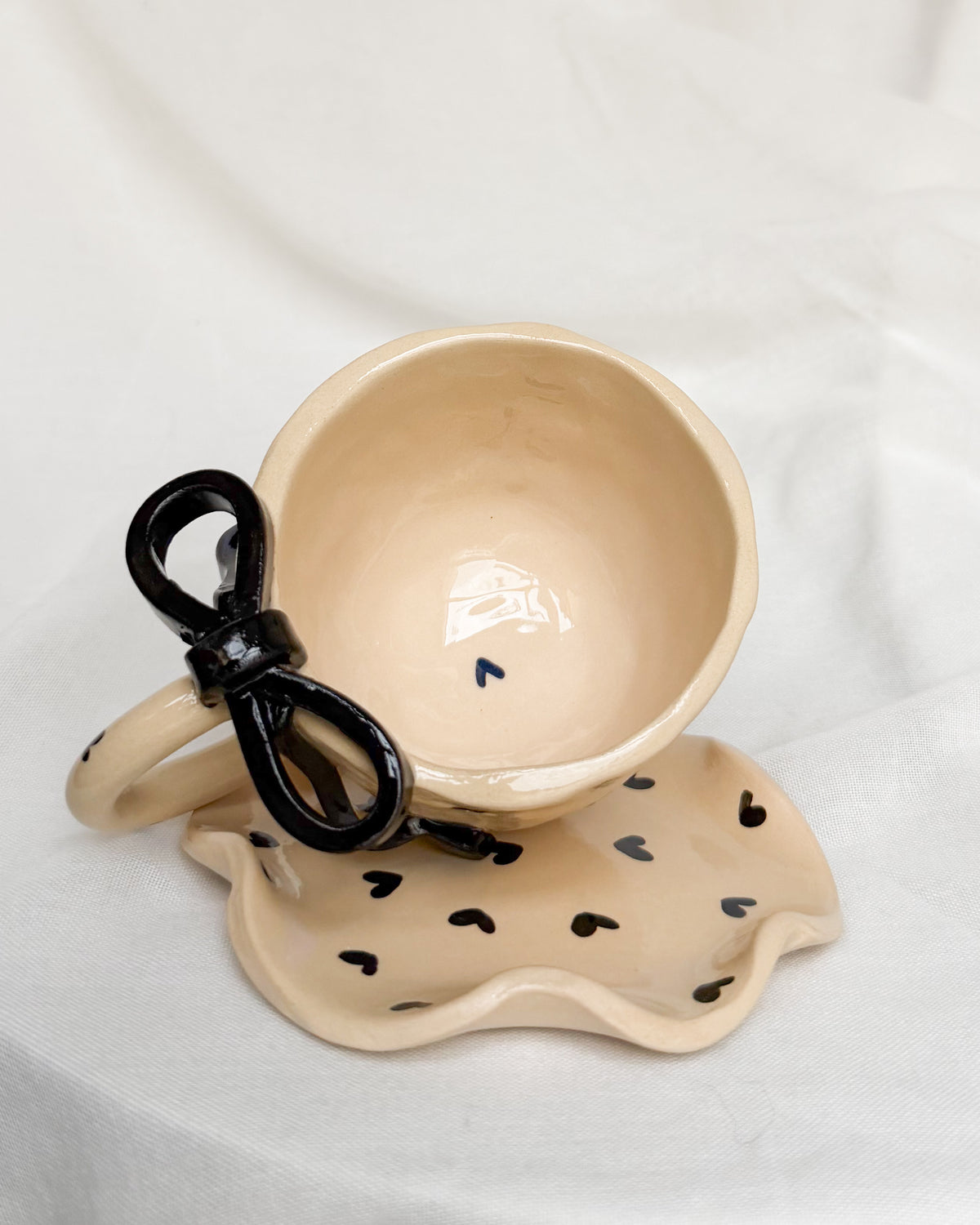 Ribbon Black Cup M