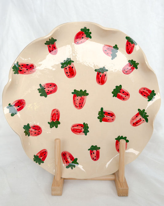Strawberries Plate L