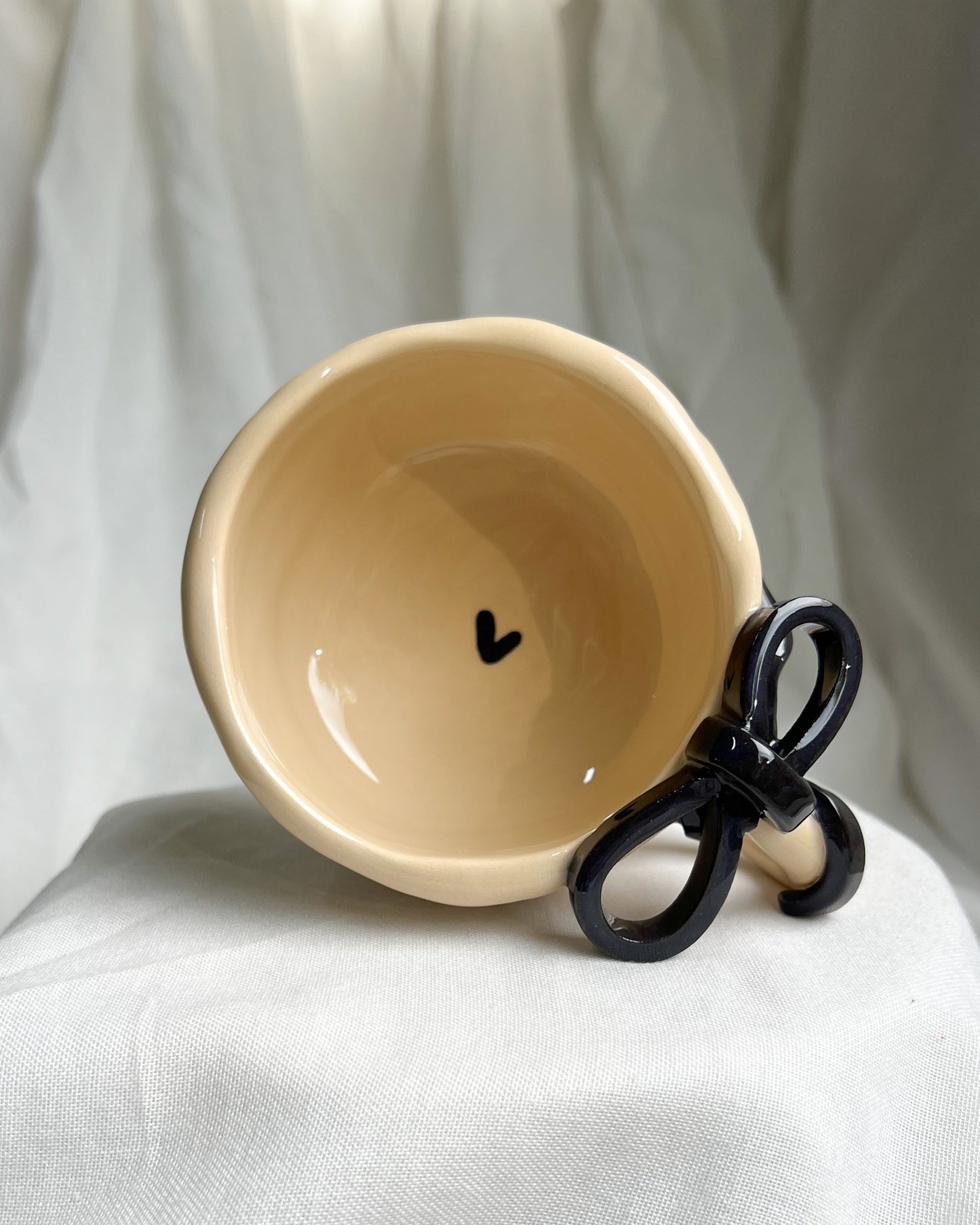 Ribbon Black I Mug M