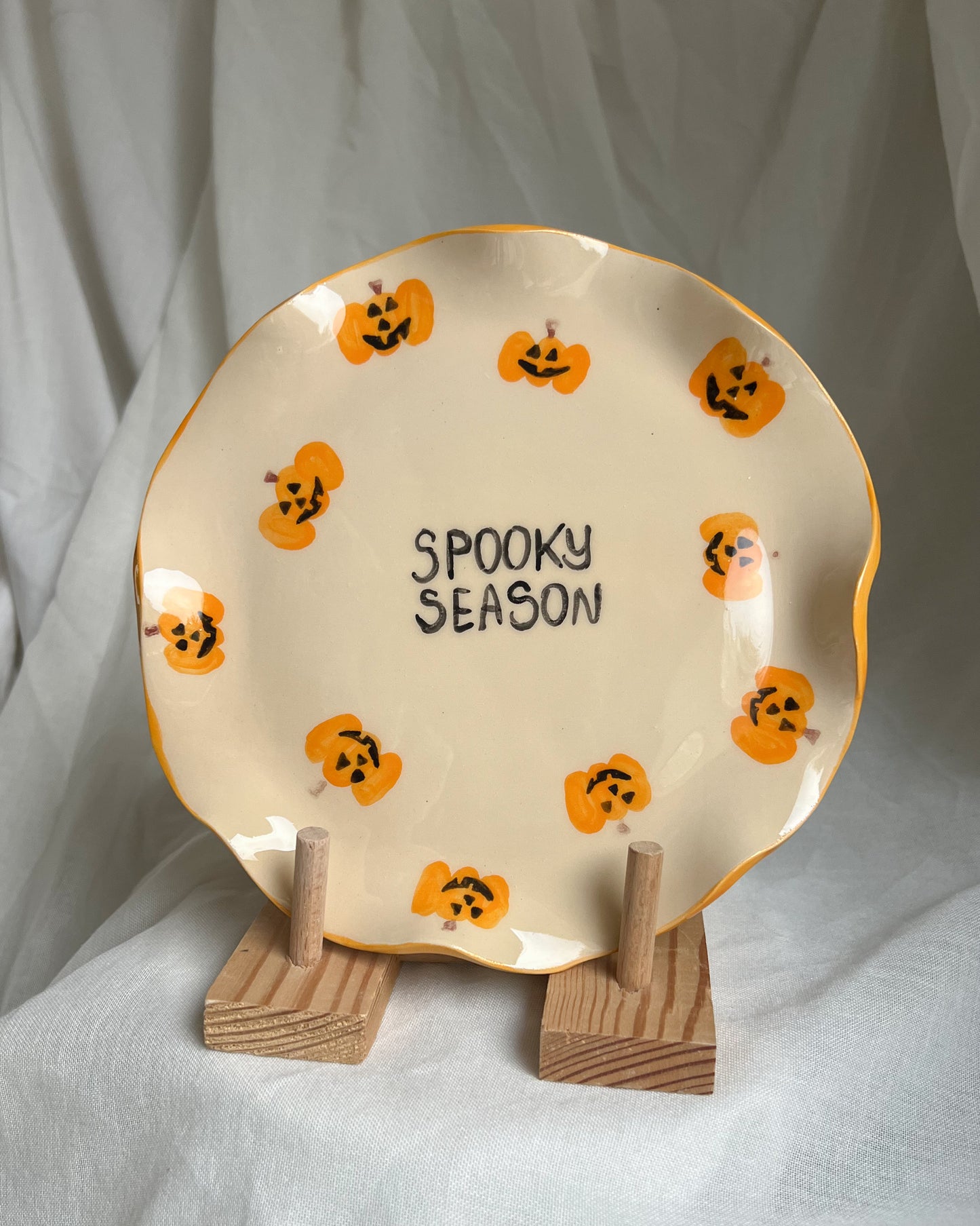 Halloween's V Plate M