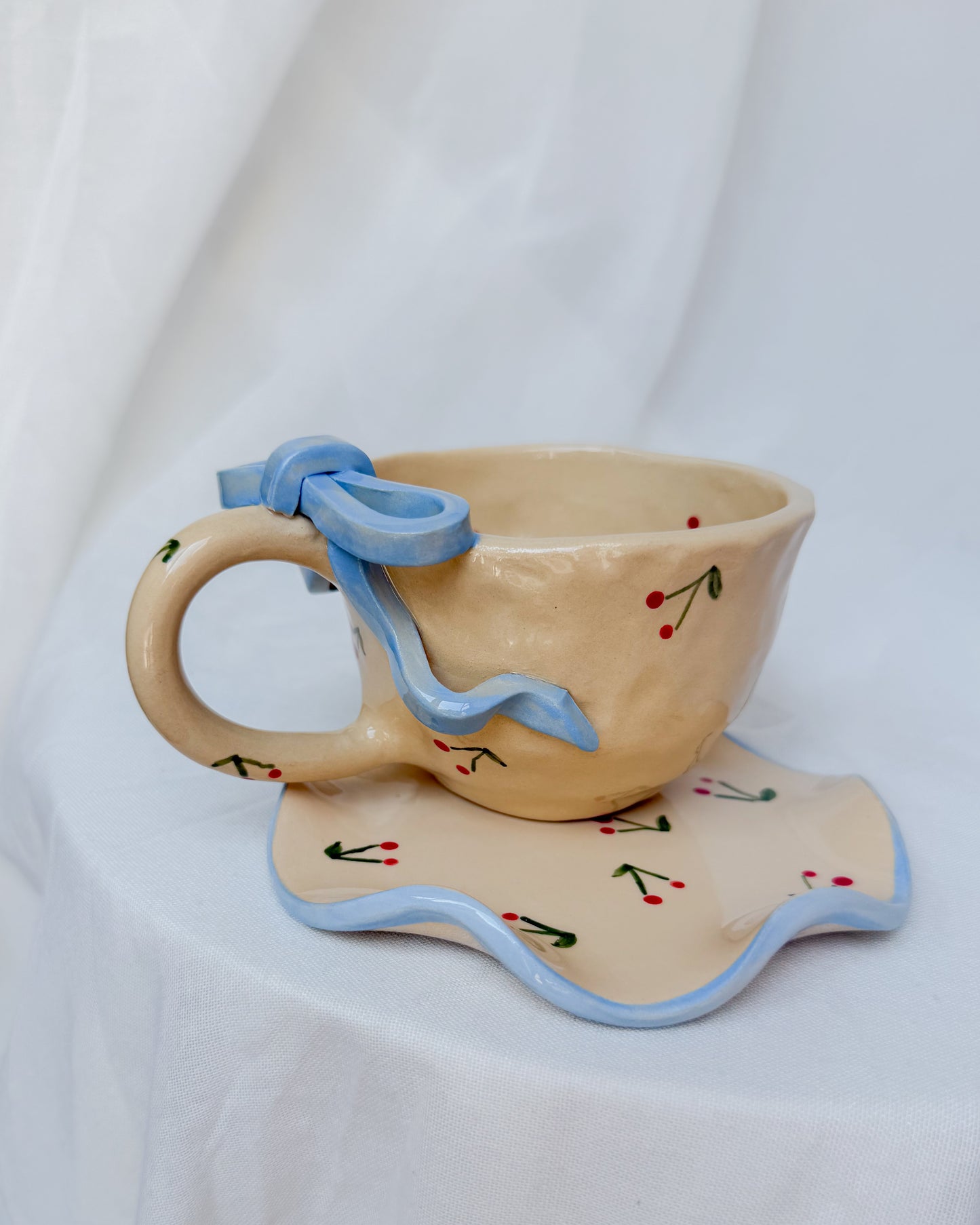 Cherry Blue Ribbon Cup M
