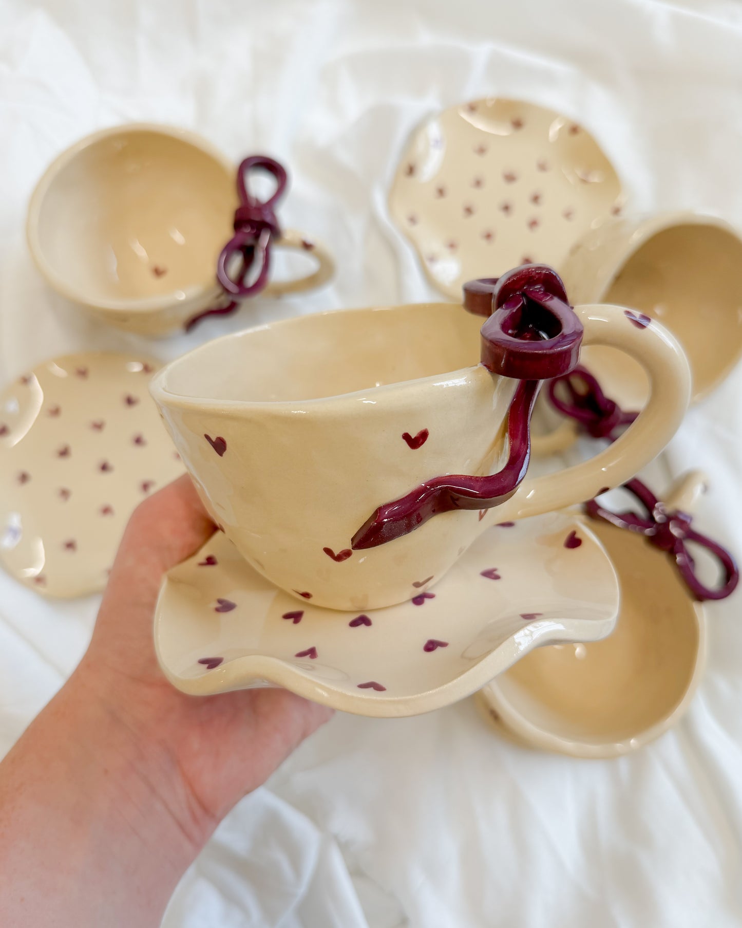 Ribbon Burgundy Cup M