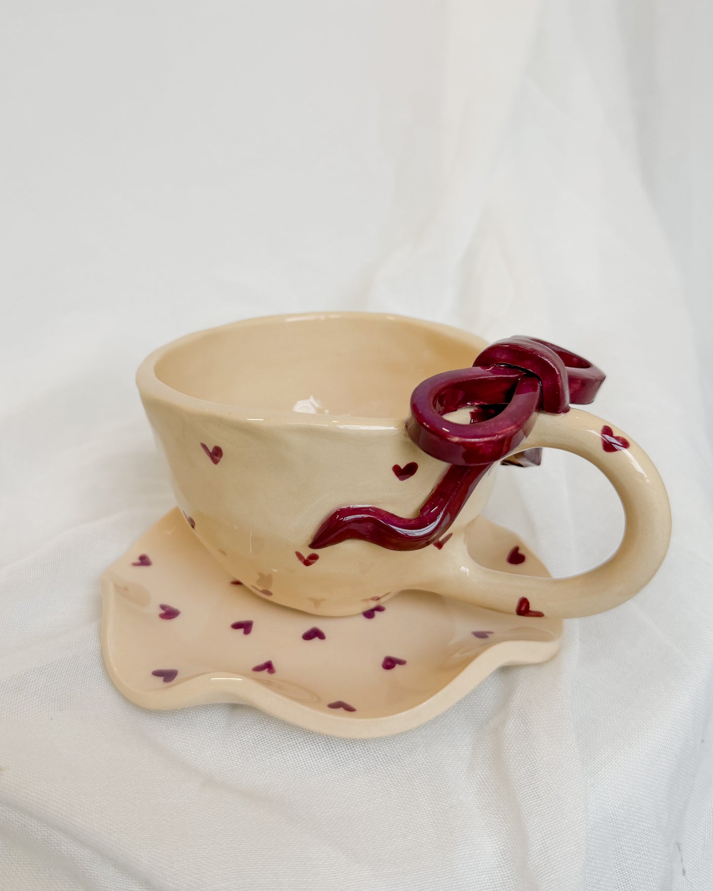 Ribbon Burgundy Cup M