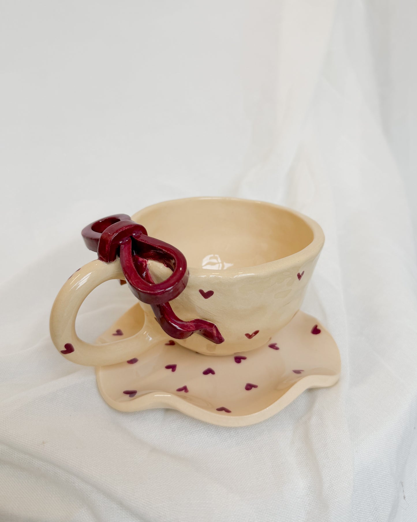 Ribbon Burgundy Cup M