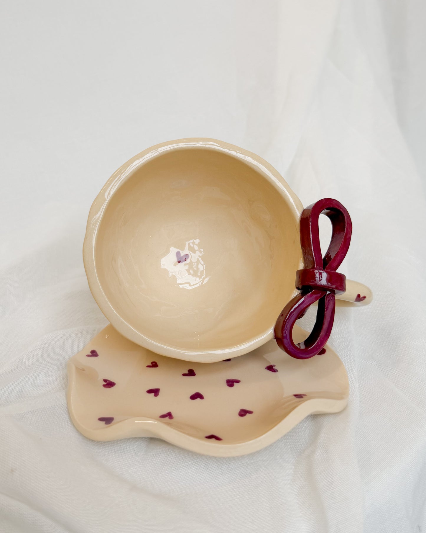 Ribbon Burgundy Cup M