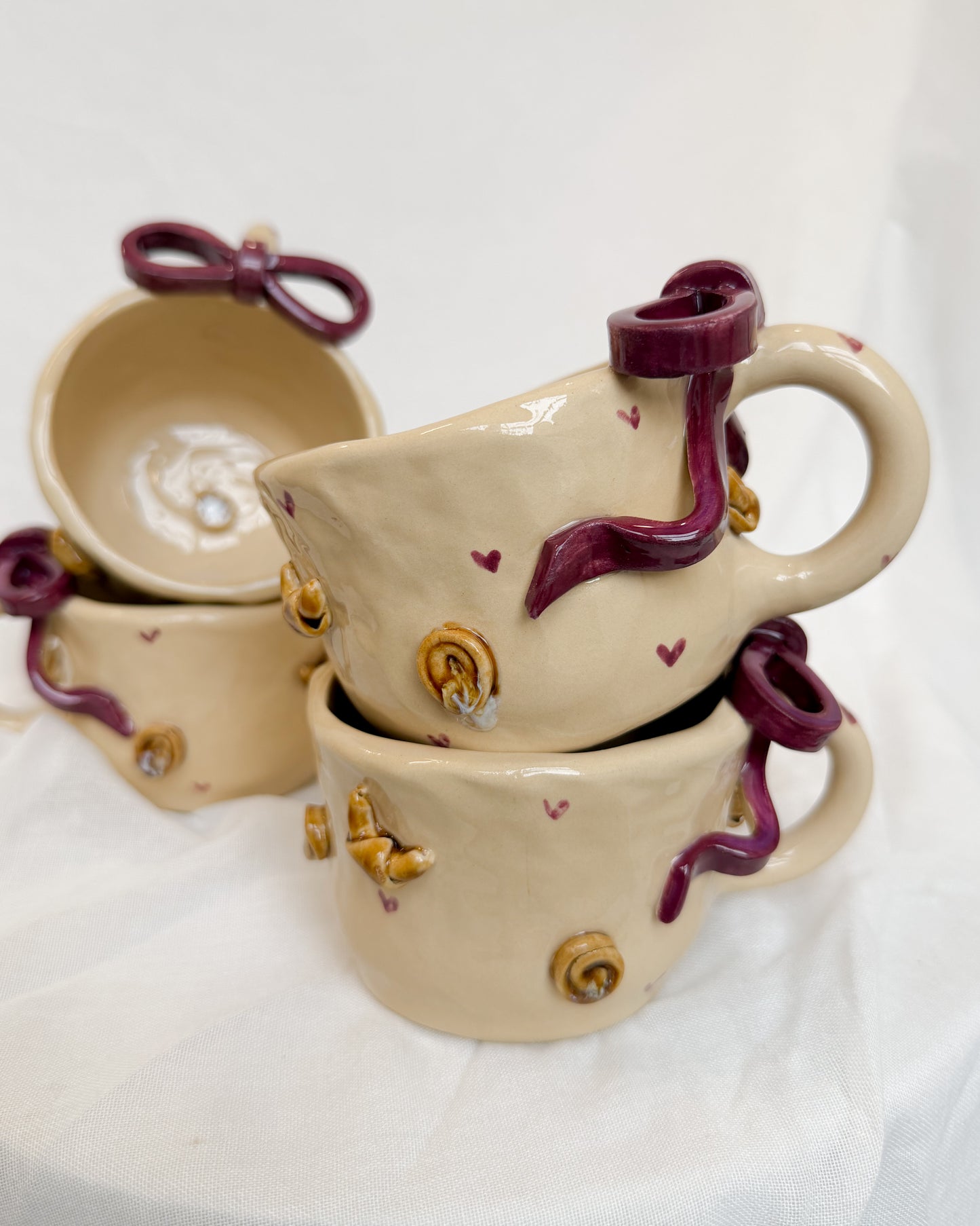 Croissant & Cinnamon Burgund Mug M