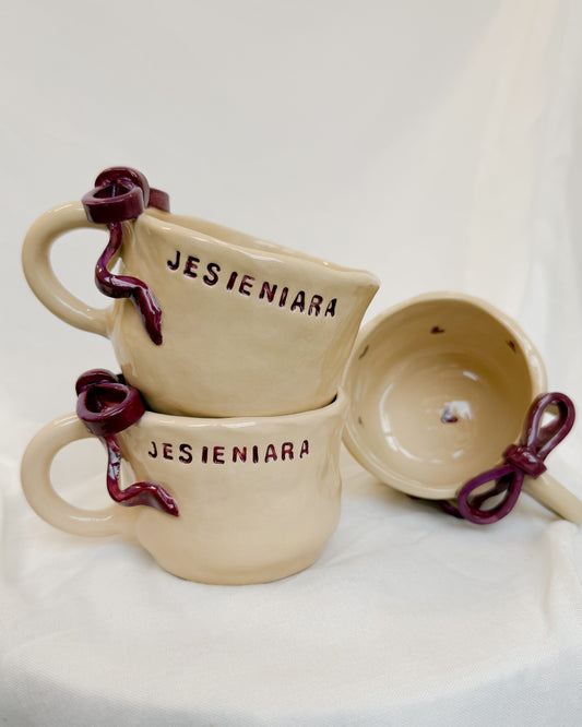 Jesieniara Burgundy Mug M