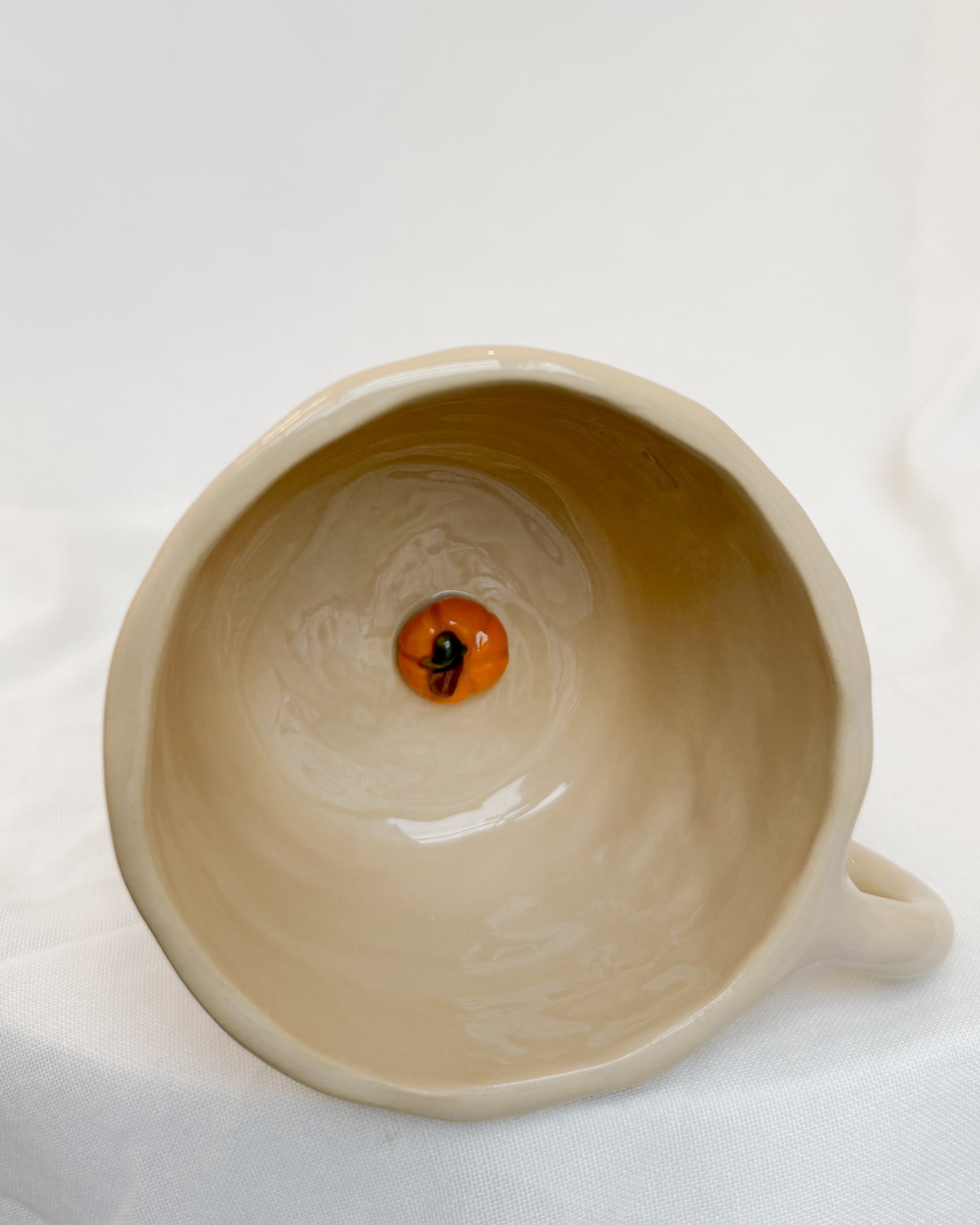 Keep Calm and Find the Pumpkin Mug L
