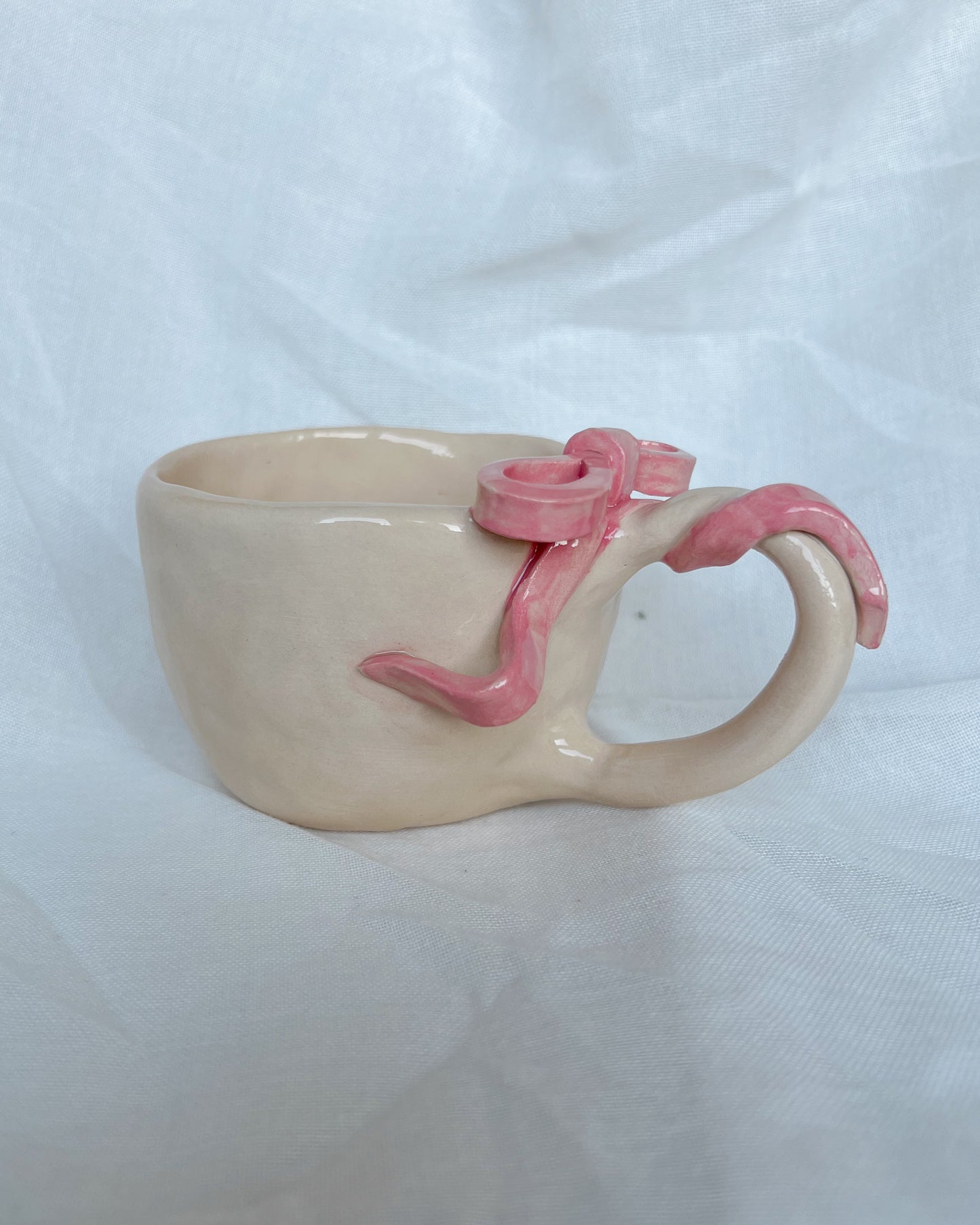 Ribbon Mug Outlet II