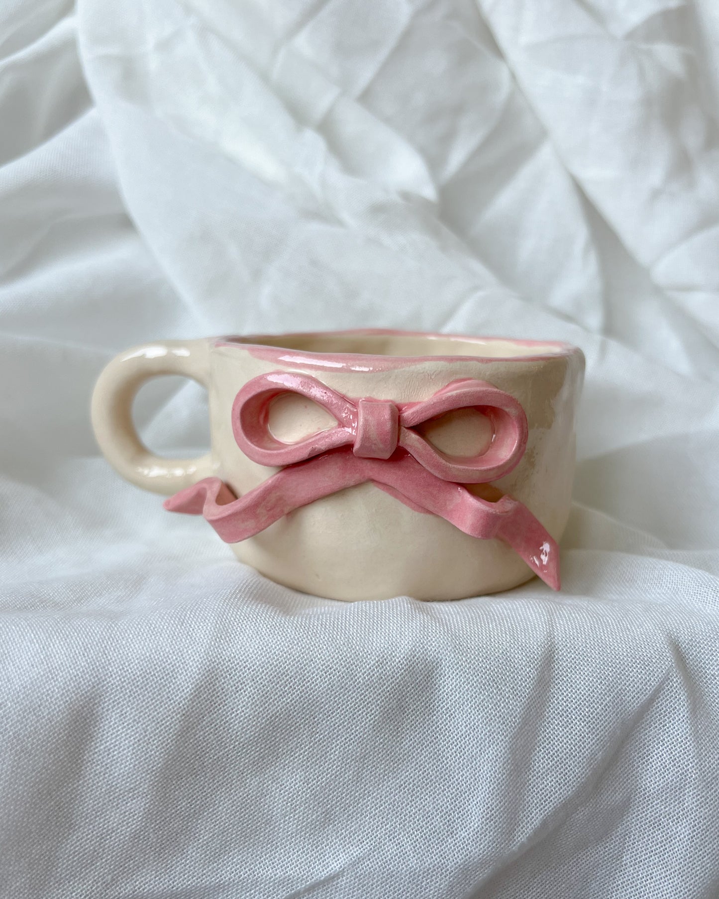 Ribbon Mug Outlet II