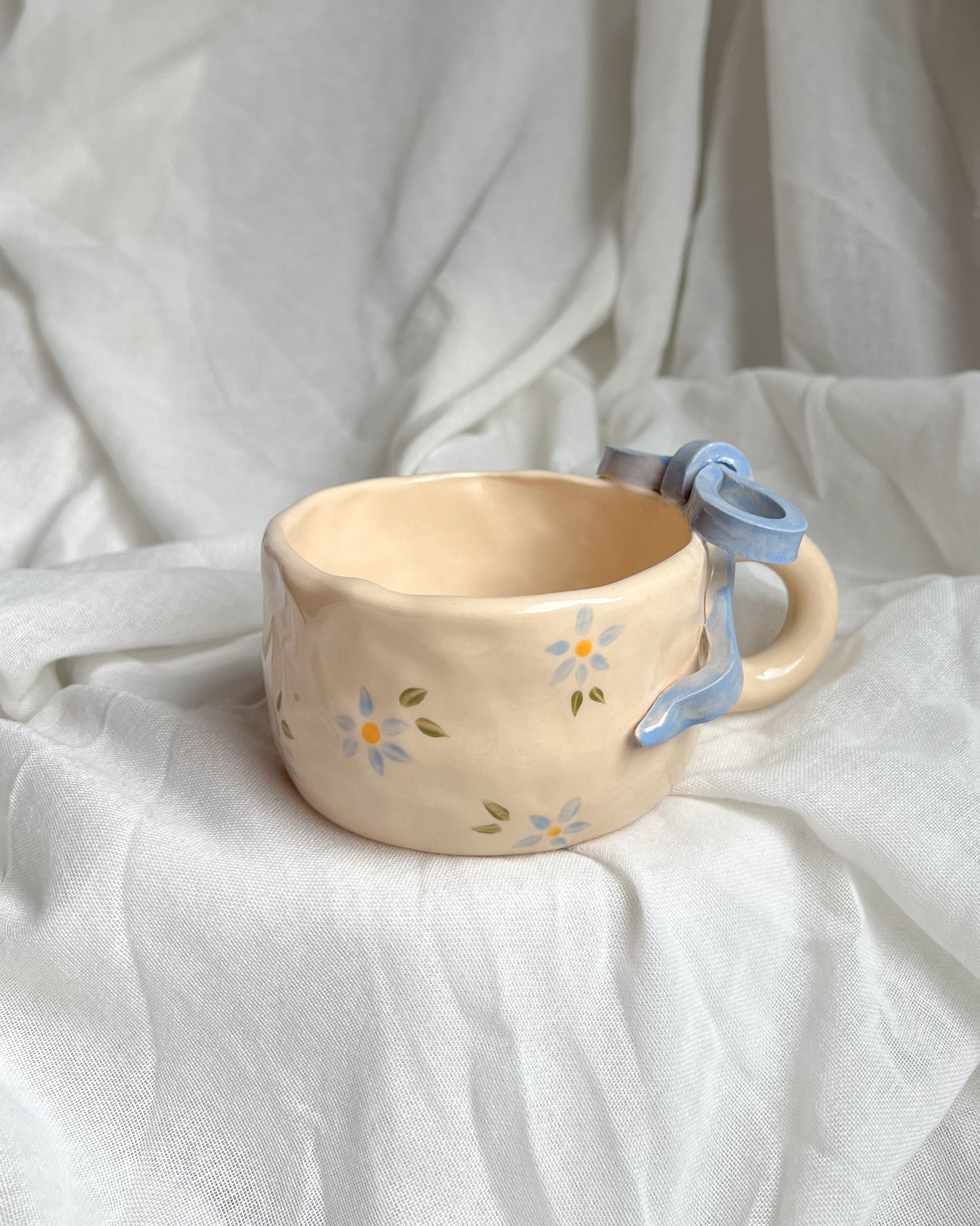 IV Ribbon Mug M