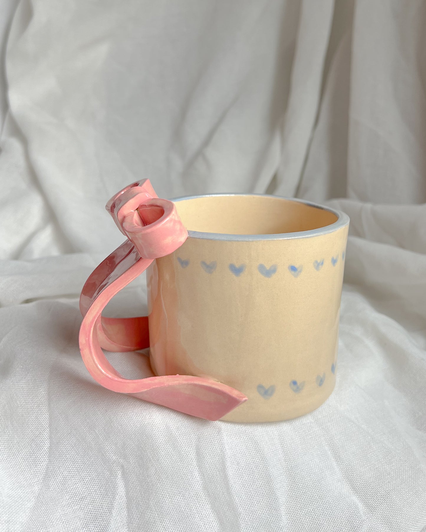 V Ribbon Mug XL