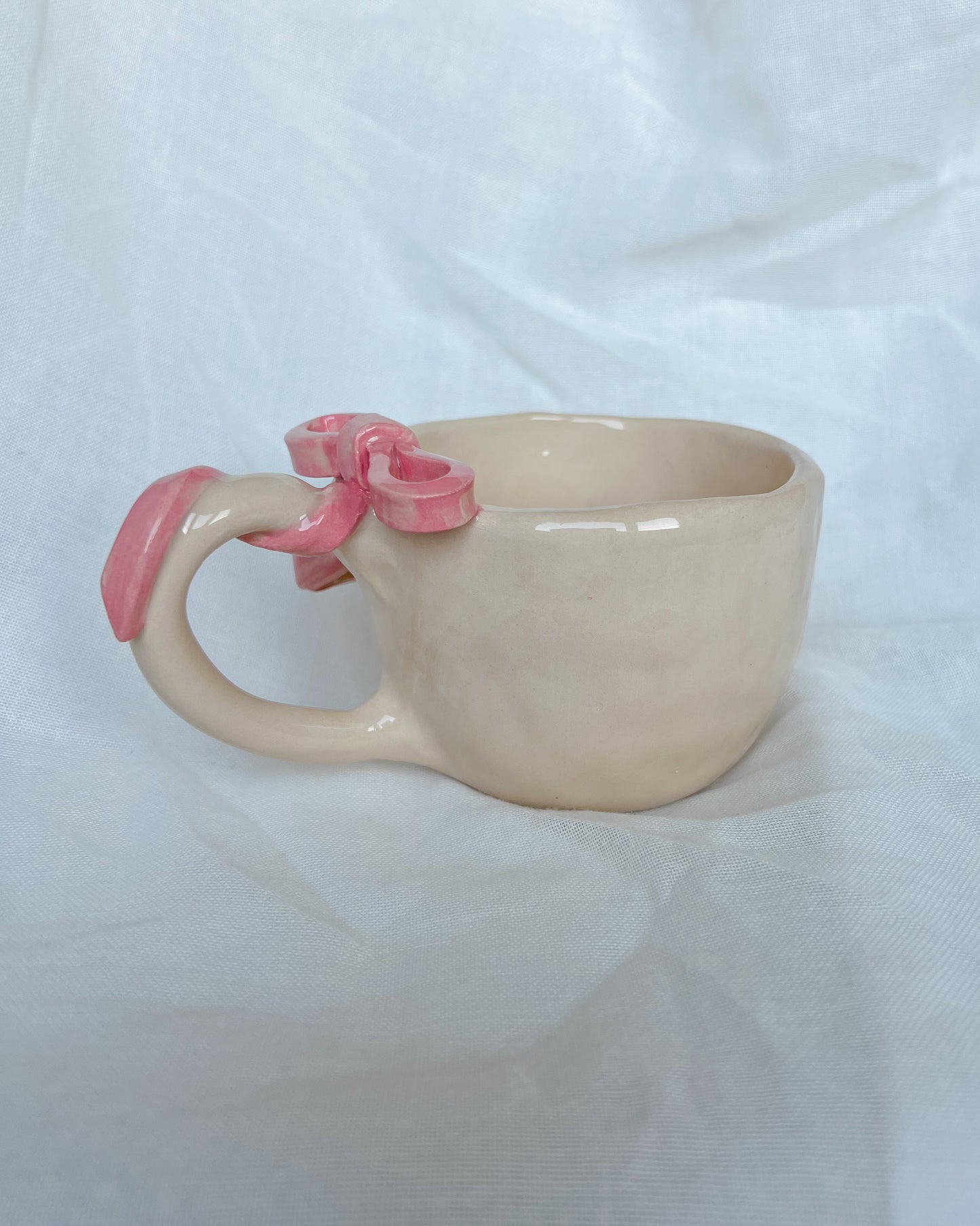 Ribbon Mug Outlet II