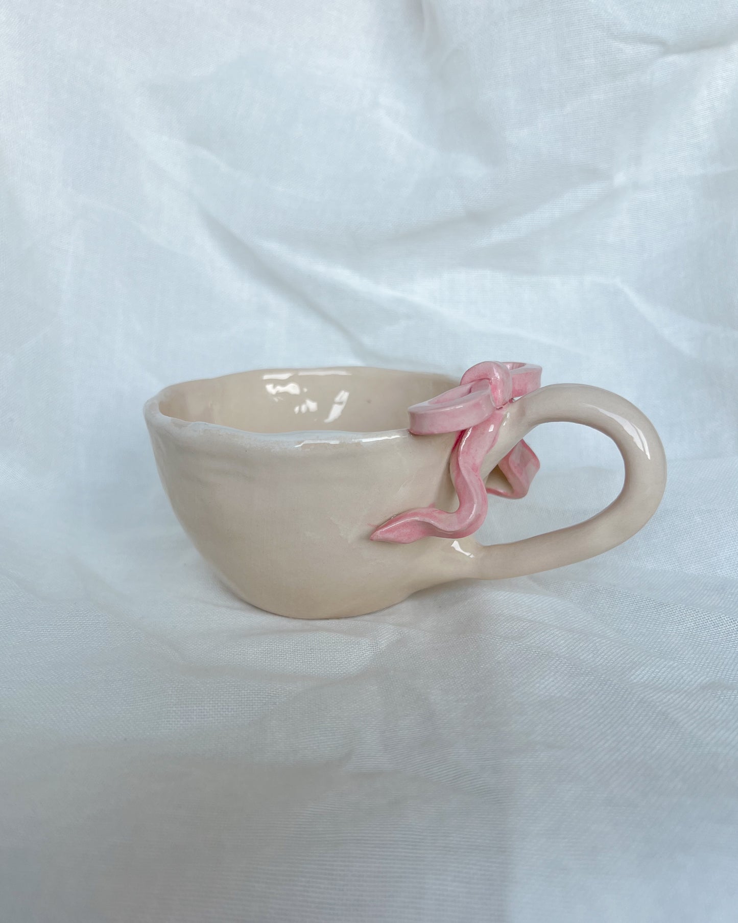 Ribbon Mug Outlet II