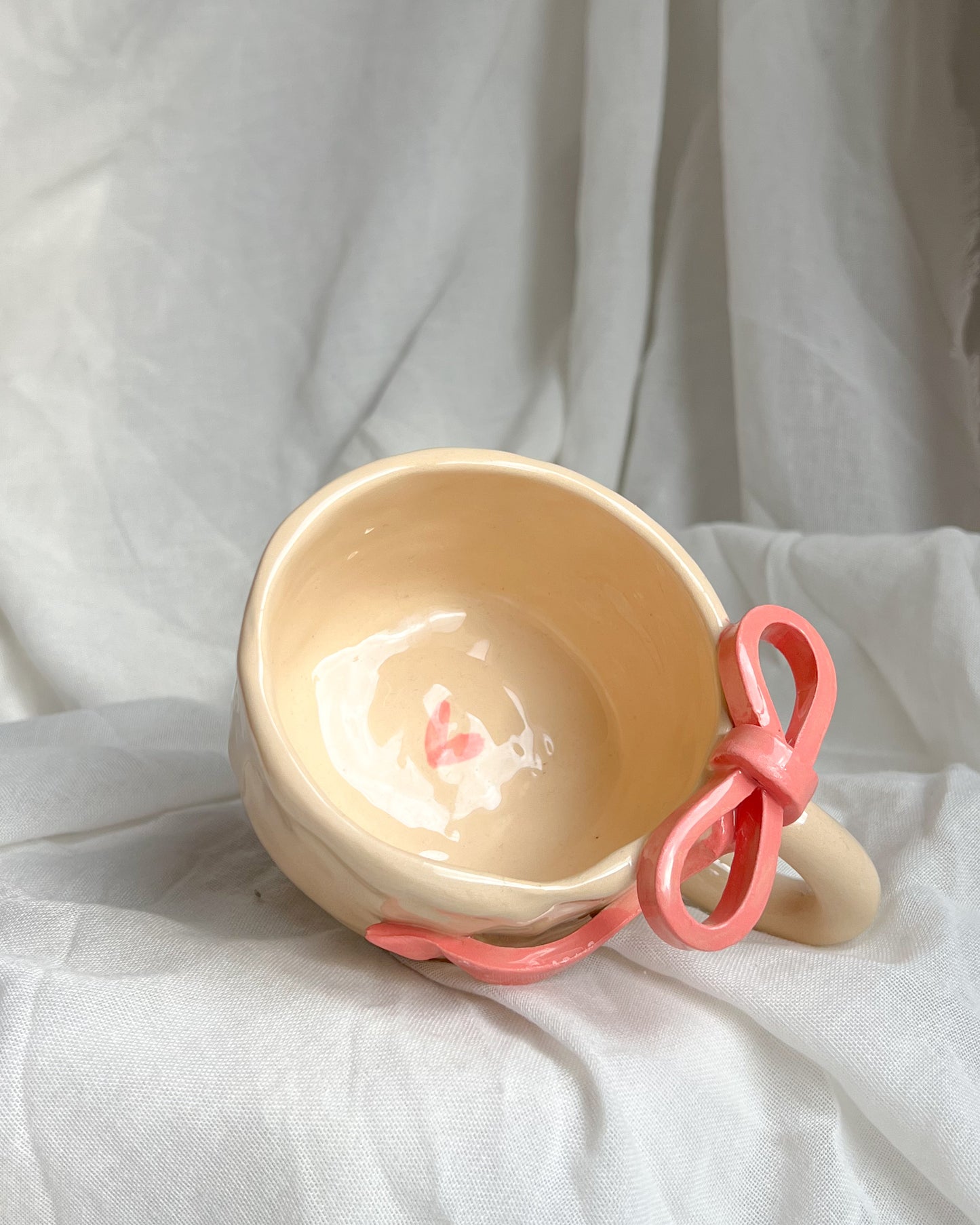 III Ribbon Mug M